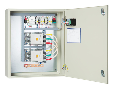 Дизельный генератор MGE P150PS (1106A-70TAG4) в контейнере с АВР